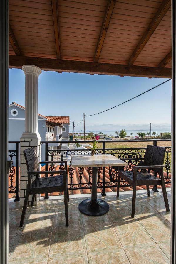 Makis Studios Roda  Exterior photo